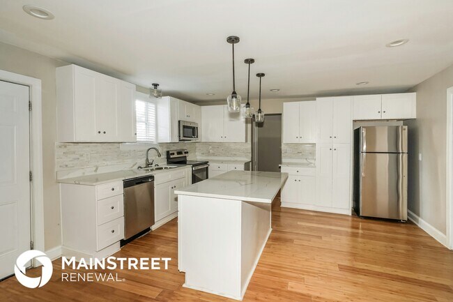 Photo - 2009 12th Ave N