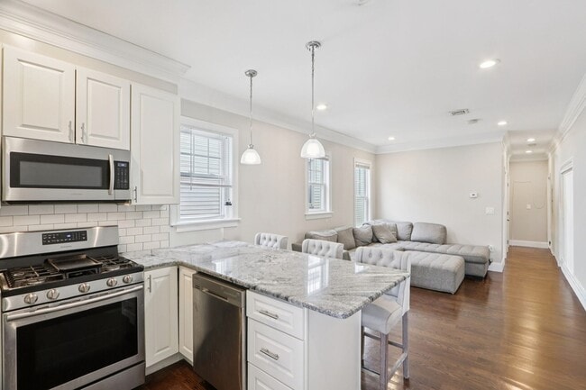 Photo - 1048 Saratoga St Unidad 3