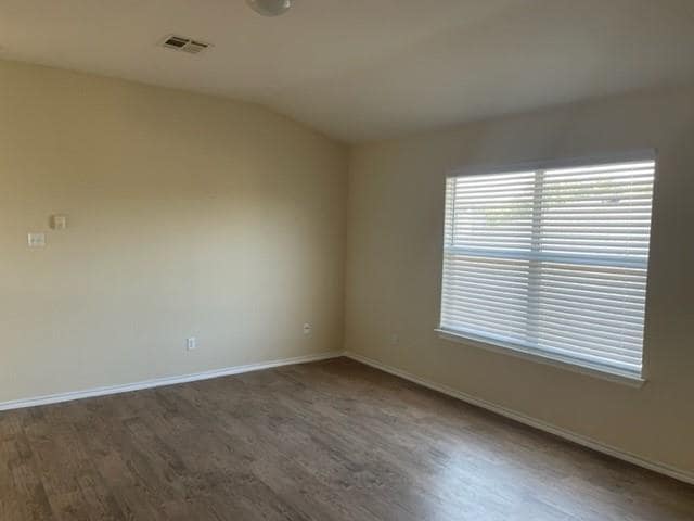 Photo - 2105 Fall Creek Dr