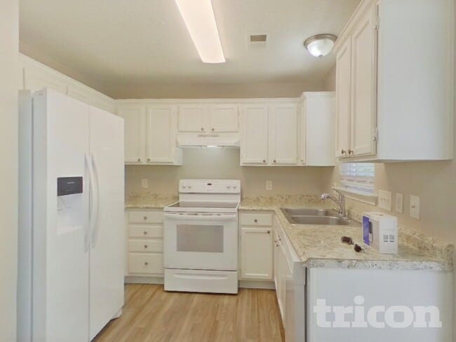 Photo - 1607 Bear Brook Dr