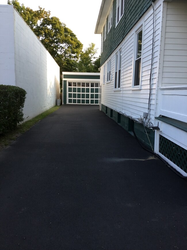 Photo - 17 Glenwood Blvd Unit First Floor