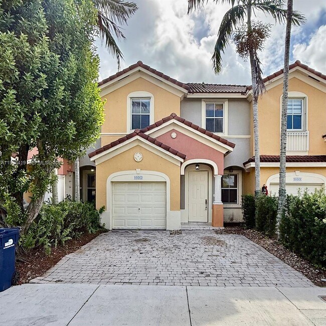 Building Photo - 16660 SW 83rd Ln Unit 16660