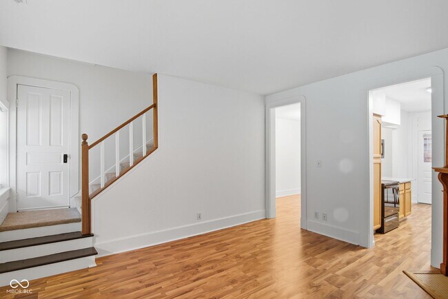 Photo - 1448 N Illinois St