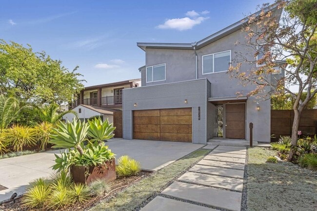 Photo - 1028 23rd St Casa