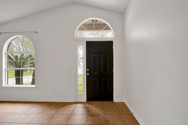 Photo - 3 Bedroom Scenic Heights Home