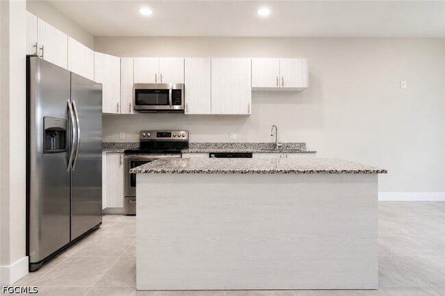 Photo - 3313 SW 8th Pl Unit #205