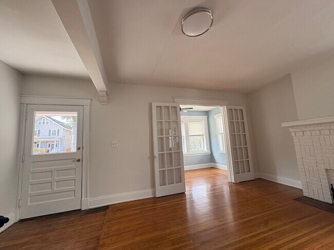 Sala de estar - 3710 Hyde Park Ave Unidad 1