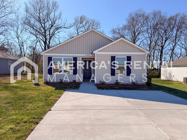 Photo - Spacious Four Bedroom for Rent in Tuscaloosa, AL!