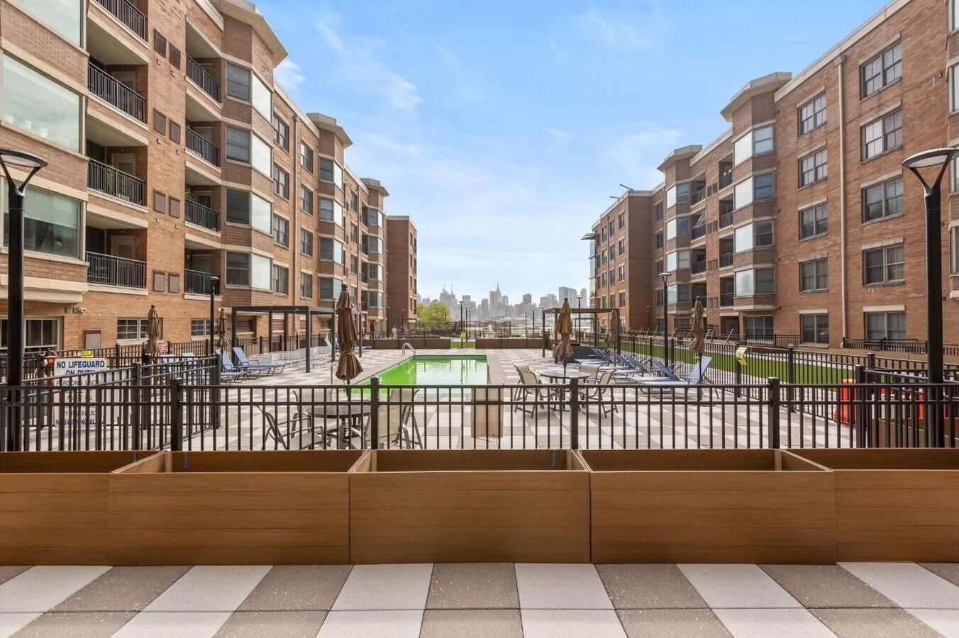 Photo - 22 Ave at Port Imperial Unidad 506