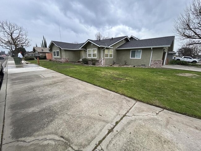 Photo - 1020 W Minnesota Ave