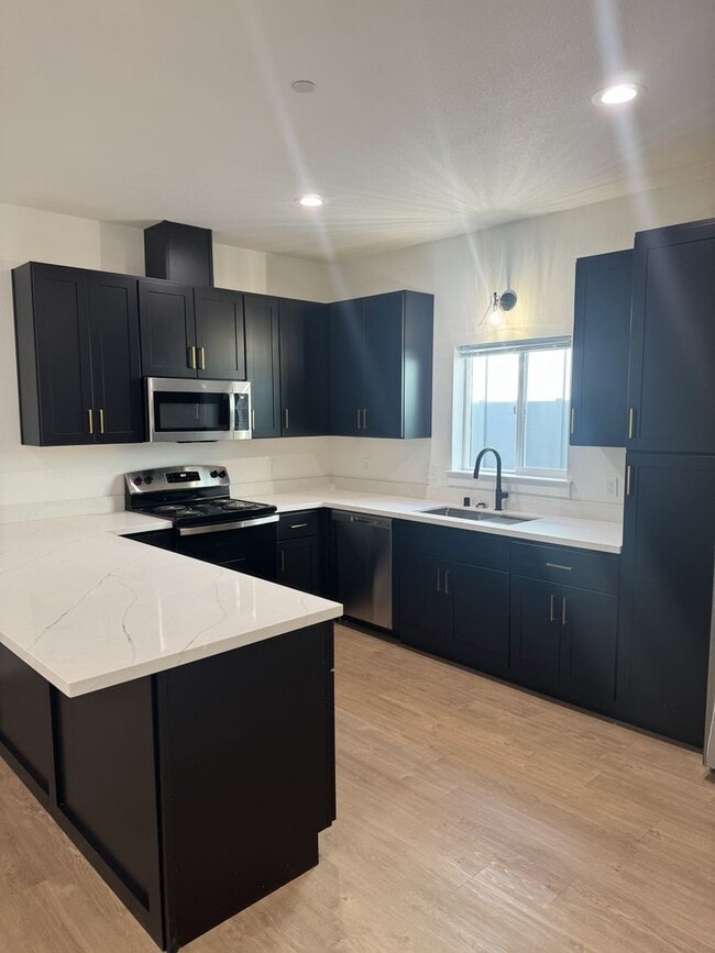 Photo - Brand New Build on Old Alturas - ALL Electric with City of Redding Solar!