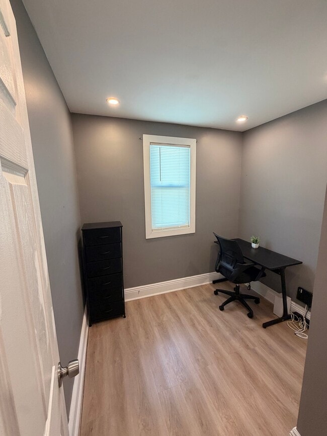 Photo - 125 Fabyan Pl Unit 2