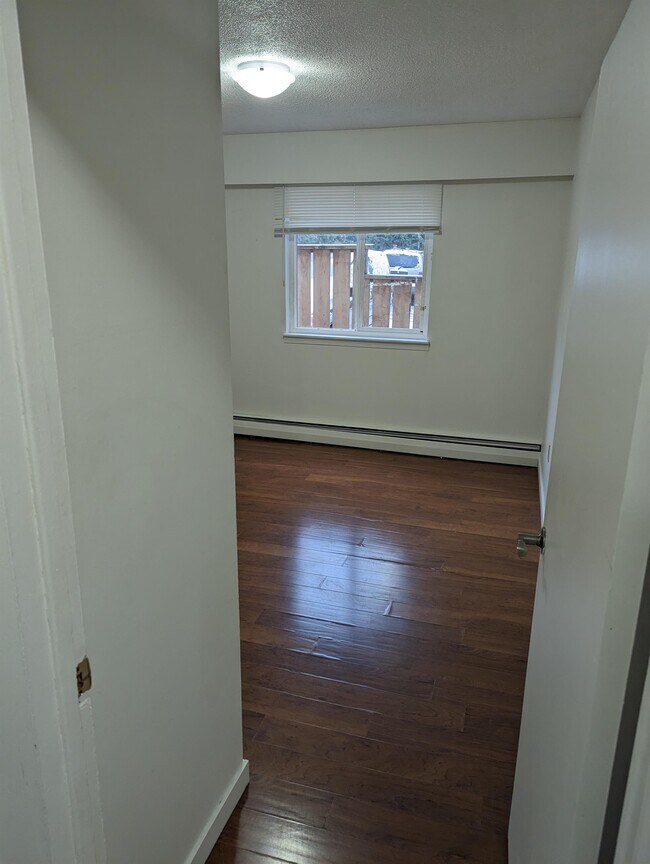 Photo - 639 Constance Ave