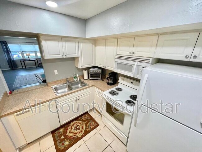 3100 Harbor Blvd Unidad 108