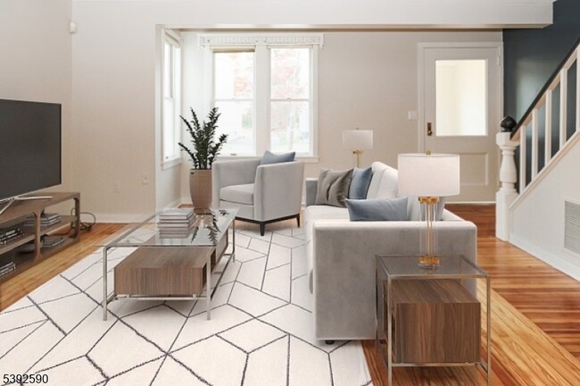 Photo - 24 Montague Pl