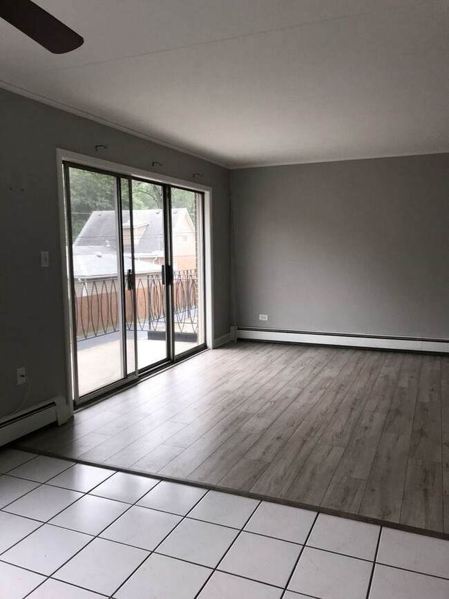 Photo - 9735 S Cicero Ave Unit 1SW