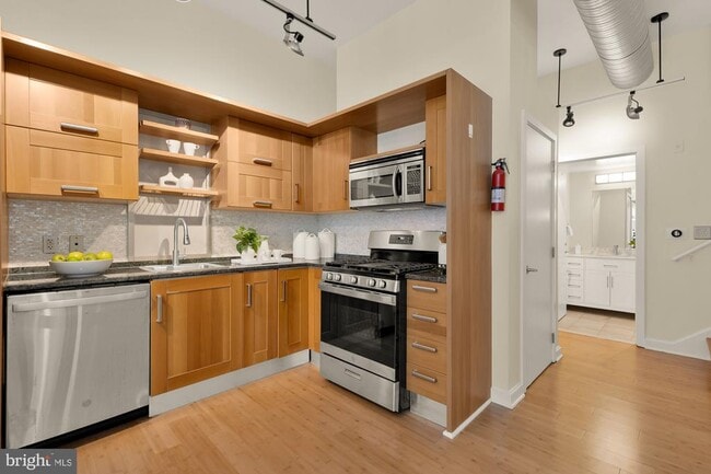 Photo - 1390 V St NW Unit 203