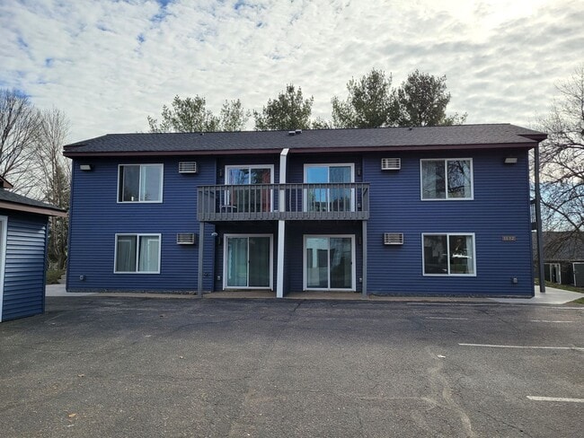 Photo - 1632 Pinewood Ln Apartment Unit 2