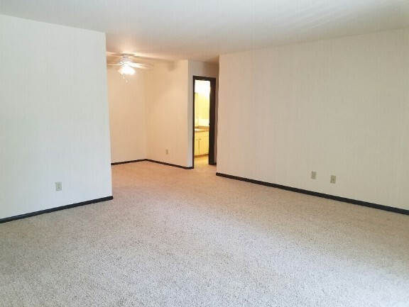 Photo - Monona Village Apartments
