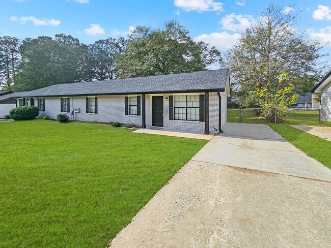 Photo - Charming 3-Bedroom, 1.5-Bath Duplex in Riverdale - Housing Vouchers Accepted