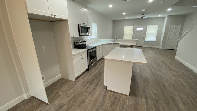 Photo - 5225 E Houston Rd