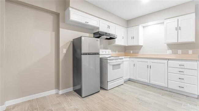 Photo - 12 Toronto Ave Unit 3