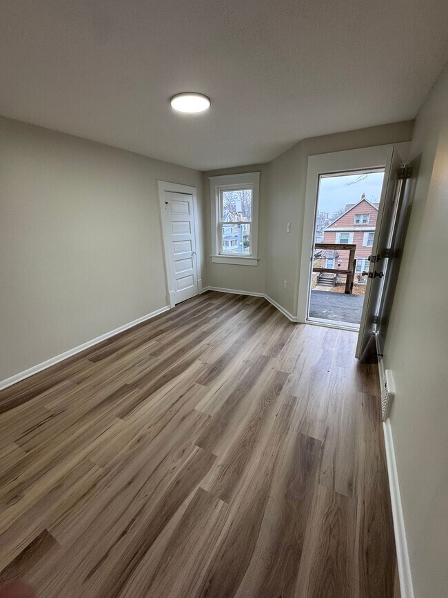 Photo - Sumner Apartments