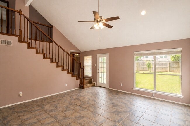 Photo - 3515 Woodmere Ln