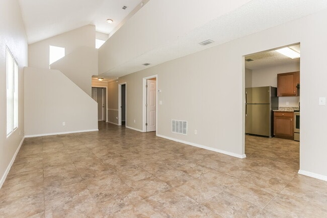 Photo - 11002 Traci Lynn Dr