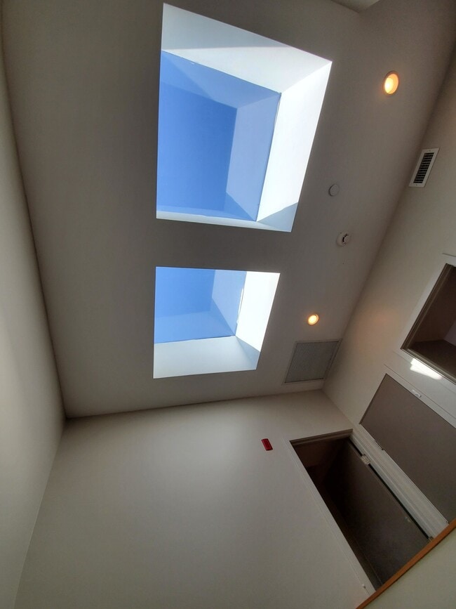 Photo - 55 Glenville Ave