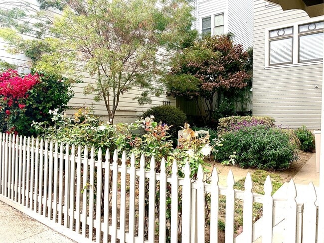 Photo - 2720 Sacramento St