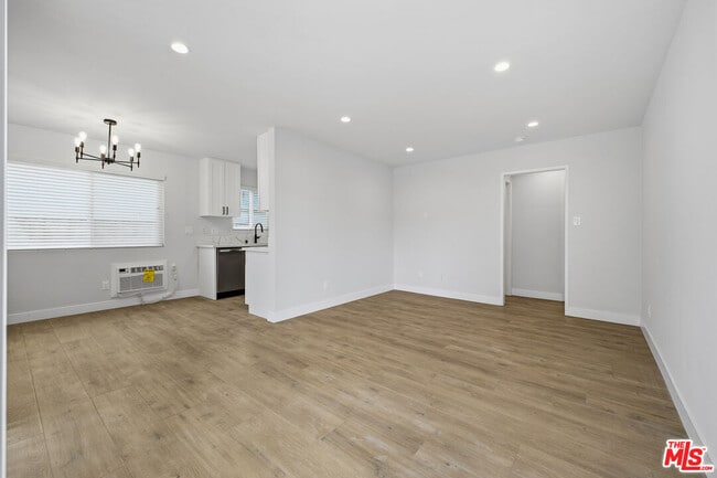 Photo - 1738 Colby Ave Unit 1