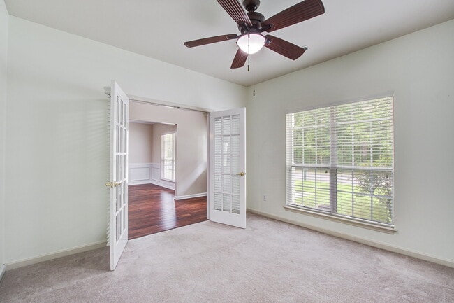 Photo - 5421 Red Tip Ln