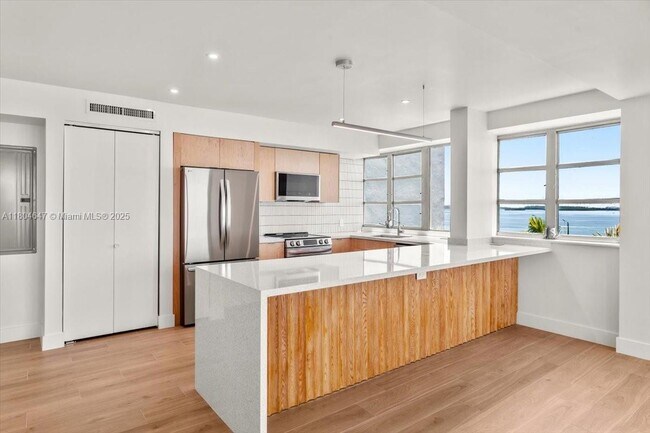 Photo - 1430 Brickell Bay Dr Unit 805