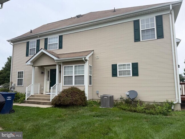 313 Fountayne Ln