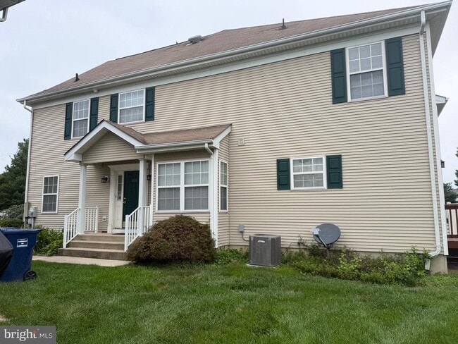 Photo - 313 Fountayne Ln