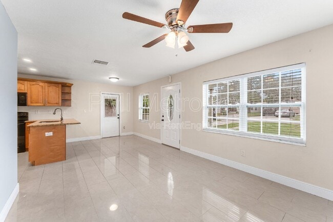 Photo - 4312 W Nassau St