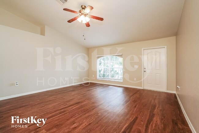 Photo - 3726 6th St W