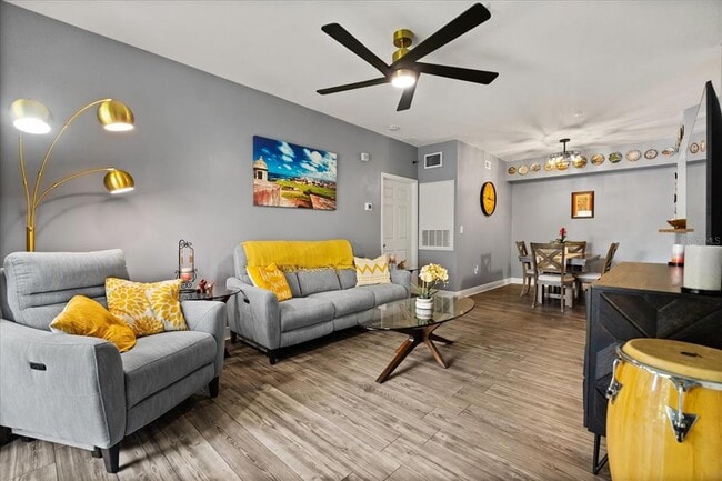 Photo - 3714 Palm Desert Ln Unit 5314