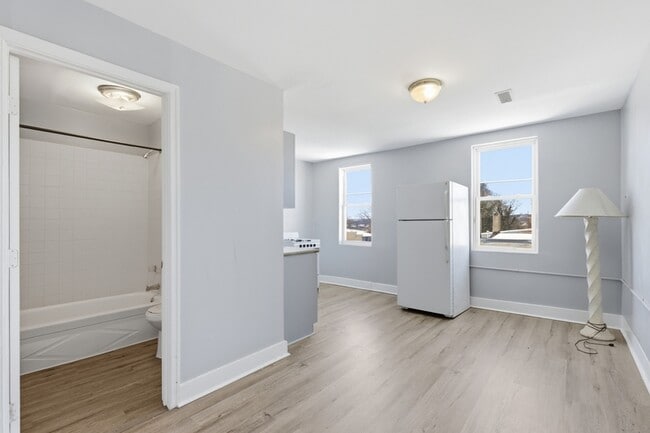 Photo - 546 N Fulton Ave