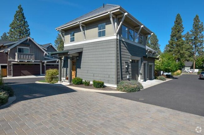 Building Photo - Charming 1 Bedroom Furnished Condo in NWX!