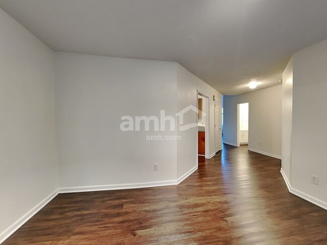 Photo - 29 Park Village Ln