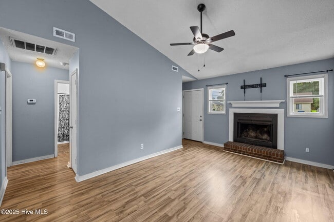 Photo - 230 Cedar Ridge Ln