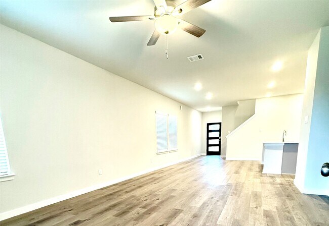 Photo - 32919 Silver Mdw Wy