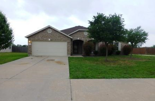 Extra Large 3 Bedroom Home With Open Floor... - Extra Large 3 Bedroom Home With Open Floor...