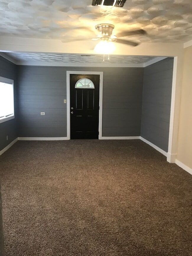 Photo - 2 Bedroom 1 Bath with Large Rooms