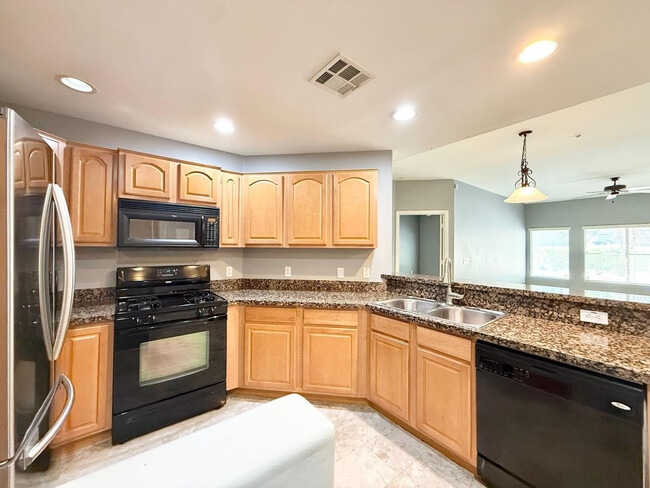 Photo - 5450 E Deer Valley Dr Unidad 1006