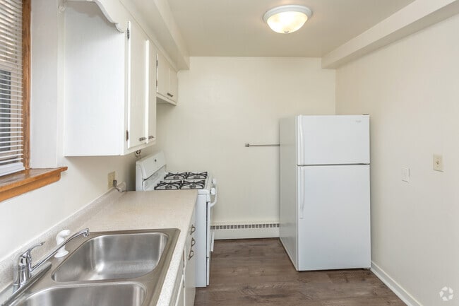 2HAB, 1BA - 800 ft² - Dunlap Apartments