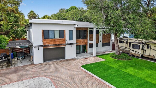 Building Photo - 3000 Riverland Rd Rental