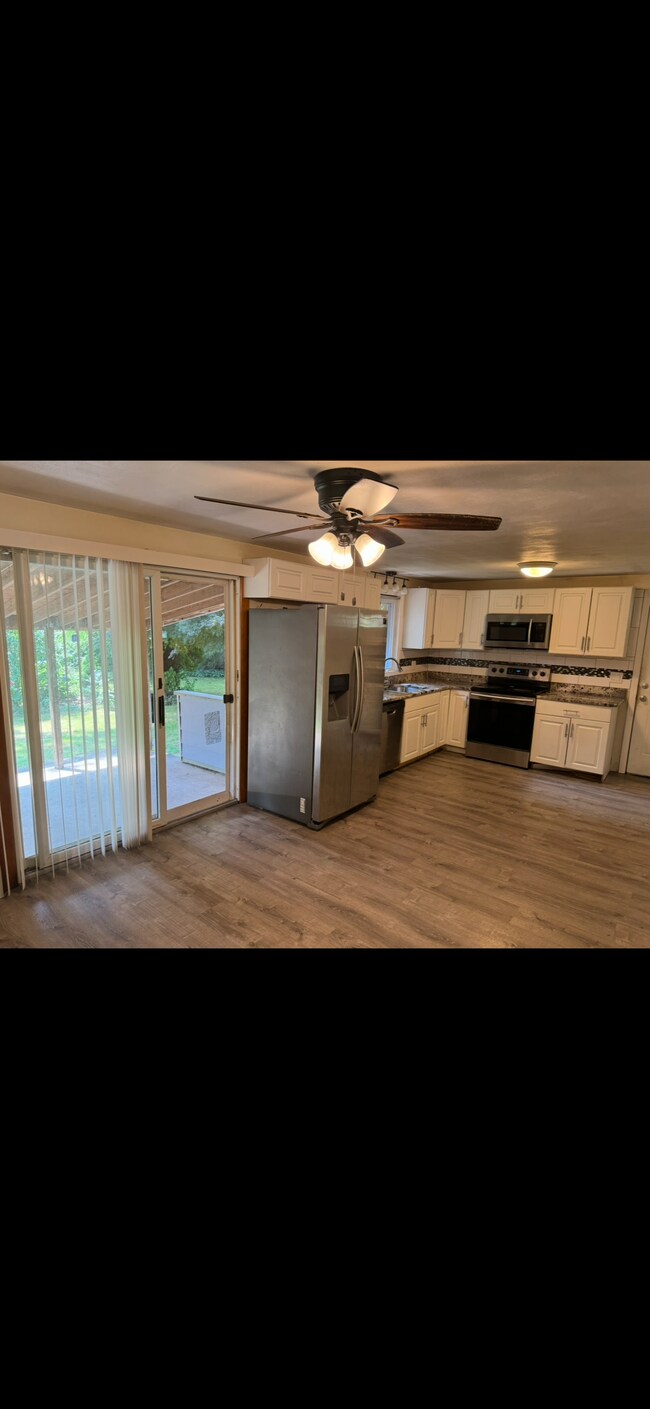 Photo - 92 Rambler St